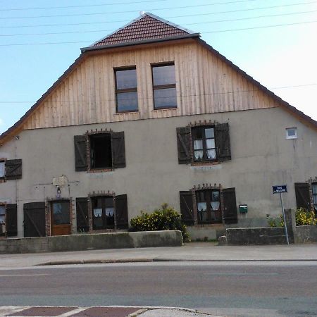 Chambre D Hote 1873 Frasne Luaran gambar